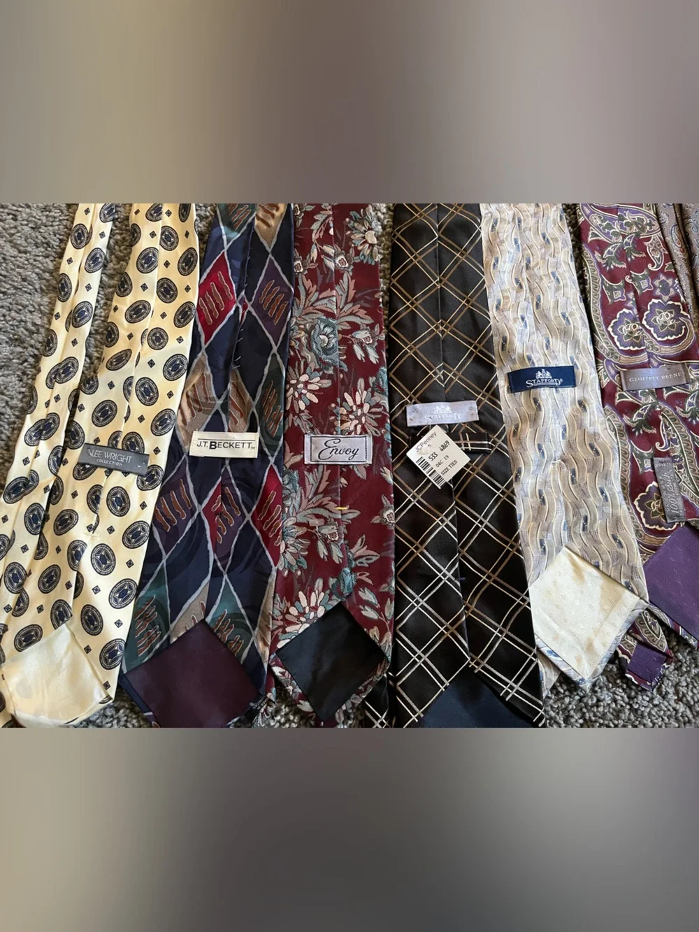 34 Tie Lot Multiple Brands/Vintage